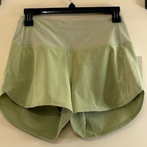 NWT Lululemon Speed Up HR Shorts Green Size 4